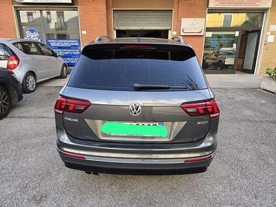 Usata VW Tiguan R-line 177 CV (130 kW) 2019 Grigio SUV