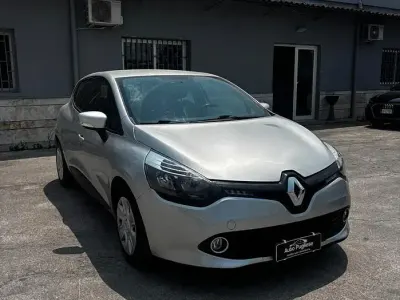 Usata Renault Clio IV 75 CV (55 kW) 2015 Grigio Berlina