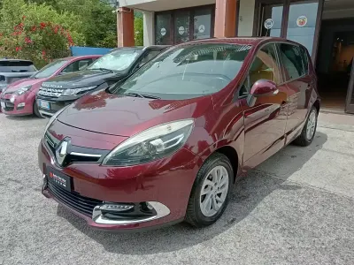 Usata Renault Scénic III 110 CV (80 kW) 2014 Viola Monovolume