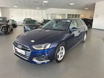 Usado Audi A4 Advanced Plus 163 CV (119 kW) 2023 Azul Familiar