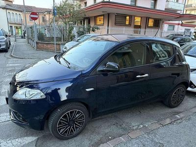 Usata Lancia Ypsilon Gold 69 CV (50 kW) 2021 Utilitaria