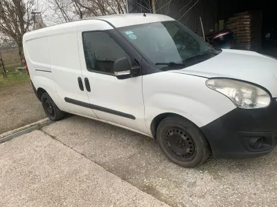 Usata Opel Combo 120 CV (88 kW) 2017 Bianco Monovolume