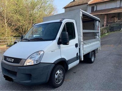 Usata Iveco Daily 106 CV (77 kW) 2010 Bianco Furgone
