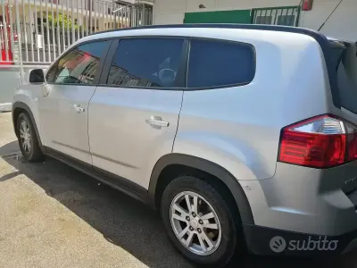 Usata Chevrolet Orlando 131 CV (96 kW) 2013 Grigio Monovolume