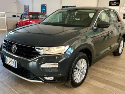 Usata VW T-Roc Style 116 CV (85 kW) 2020 Grigio SUV