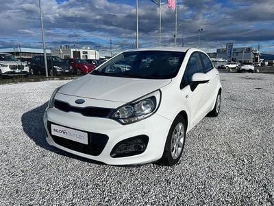 Usata Kia Rio Active 85 CV (62 kW) 2013 Bianco Berlina