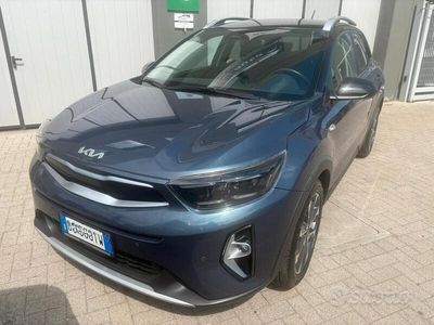 Usata Kia Stonic GT-Line 100 CV (73 kW) 2021 Blu SUV