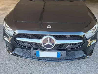 Usata Mercedes 180 Business 116 CV (85 kW) 2019 Nero Berlina