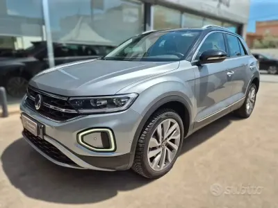 Usata VW T-Roc Style 110 CV (80 kW) 2022 Grigio SUV