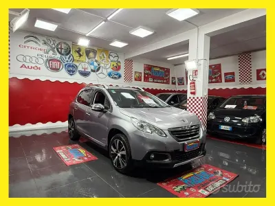 Usata Peugeot 2008 120 CV (88 kW) 2016 Grigio SUV