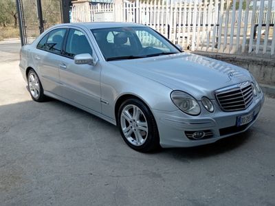 Mercedes E320