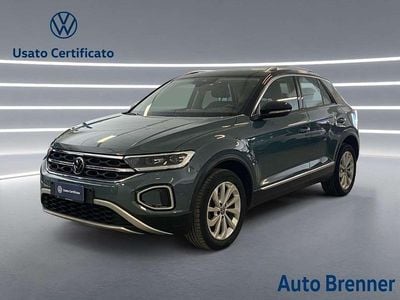 Usata VW T-Roc Style 150 CV (110 kW) 2022 Petroleum blue metallizzato ne SUV