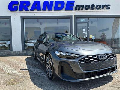 Nuova Audi A5 S-Line 204 CV (150 kW) 2025 Grigio daytona perla Station wagon