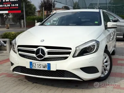 Usata Mercedes A180 109 CV (80 kW) 2015 Bianco Utilitaria