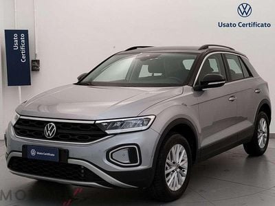 Usata VW T-Roc Life 150 CV (110 kW) 2024 Argento SUV
