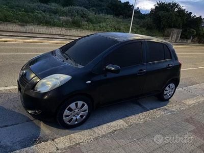 Usata Toyota Yaris 2008 Nero Utilitaria