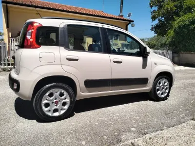 Usata Fiat Panda Easy 85 CV (62 kW) 2014 Bianco Utilitaria