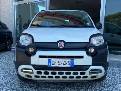 Usata Fiat Panda Cross Cross 69 CV (50 kW) 2021 Bianco Utilitaria