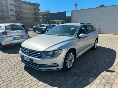 Usata VW Passat Business 150 CV (110 kW) 2019 Grigio Station wagon