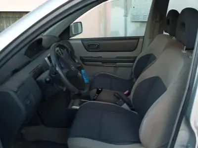 Usata Nissan X-Trail 136 CV (100 kW) 2005 Grigio SUV