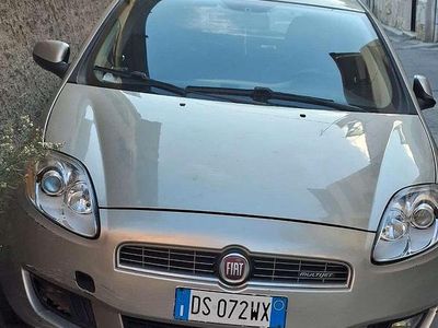 Usata Fiat Bravo 120 CV (88 kW) 2009 Marrone Utilitaria
