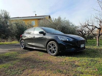 Nero Usata 2021 Ford Focus ST-Line Berlina | 14.000 € (Buon prezzo)