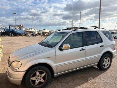 Usata Mercedes ML320 2000 Grigio SUV