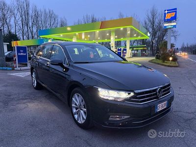 Usata VW Passat Executive 190 CV (139 kW) 2020 Nero Berlina