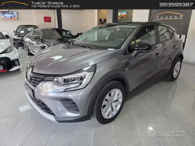 Usata Renault Captur Life 91 CV (66 kW) 2021 Grigio SUV