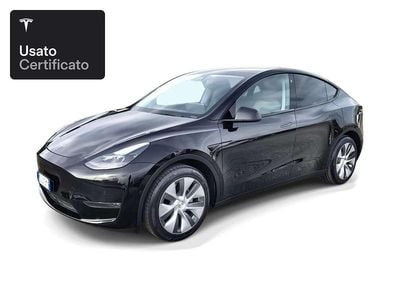 Solid black Usata 2022 Tesla Model Y Long Range AWD SUV | 37.100 € (Buon prezzo)