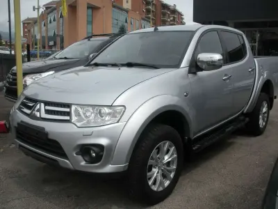 Usata Mitsubishi L200