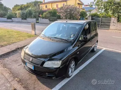 Usata Fiat Multipla Active 120 CV (88 kW) 2010 Nero Monovolume