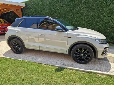 Usata VW T-Roc R-line 150 CV (110 kW) 2024 Bianco SUV