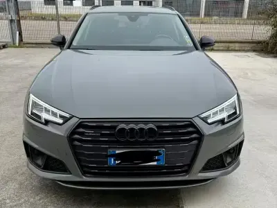 Usata Audi A4 190 CV (139 kW) 2018 Grigio Station wagon