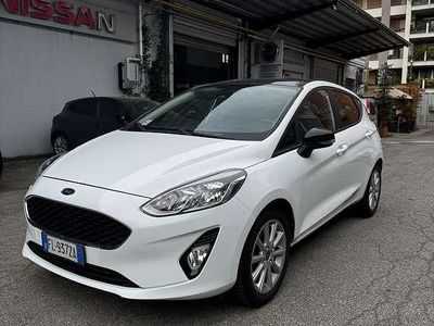 Usata Ford Fiesta Titanium 101 CV (74 kW) 2017 Bianco Utilitaria