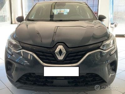 Usata Renault Captur Life 95 CV (69 kW) 2021 Blu SUV