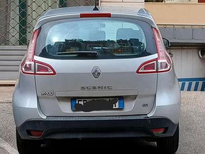 Usata Renault Scénic III 110 CV (80 kW) 2010 Grigio Monovolume