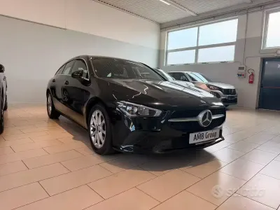 Usata Mercedes CLA180 Shooting Brake Business 116 CV (85 kW) 2022 Nero Station wagon