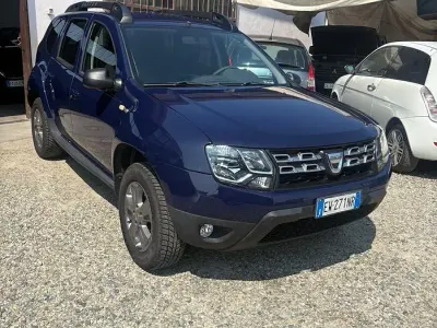 Usata Dacia Duster 105 CV (77 kW) 2014 Bluazzurro SUV