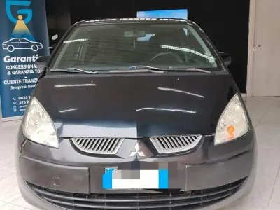 Usata Mitsubishi Colt 74 CV (54 kW) 2008 Nero Berlina