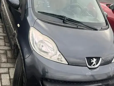 Gebraucht Peugeot 107 68 PS (50 kW) 2006 Blau Kleinwagen