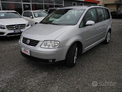 Usata VW Touran 105 CV (77 kW) 2004 Grigio Monovolume