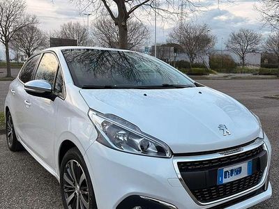 Usata Peugeot 208 Allure 2017 Bianco Utilitaria
