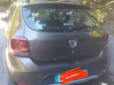 Usata Dacia Sandero Stepway 90 CV (66 kW) 2019 Marrone Berlina