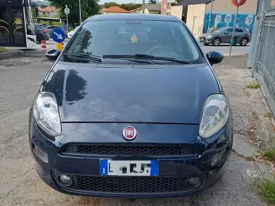 Gebraucht Fiat Punto 75 PS (55 kW) 2013 Blau Kleinwagen