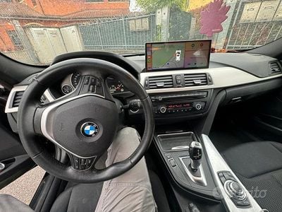Begagnad BMW 318 Luxury Line 143 HK (105 kW) 2015 Svart Kombi