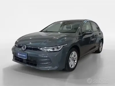 Usata VW Golf Life 115 CV (84 kW) 2025 Grigio Monovolume
