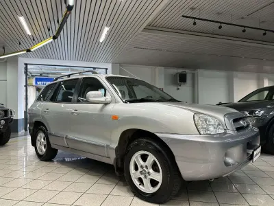Begagnad Hyundai Santa Fe GLS 145 HK (106 kW) 2005 Silver SUV