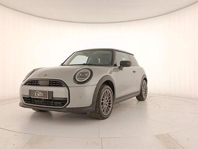 Usata Mini Cooper Classic 156 CV (114 kW) 2024 Grigio Utilitaria