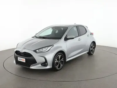 Usata Toyota Yaris Trend 116 CV (85 kW) 2024 Argento Utilitaria